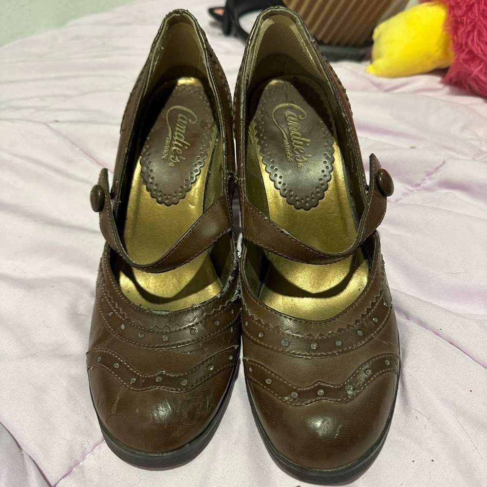 Brown candies vintage heels